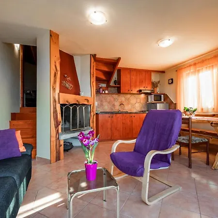 Holiday home Maslinova *